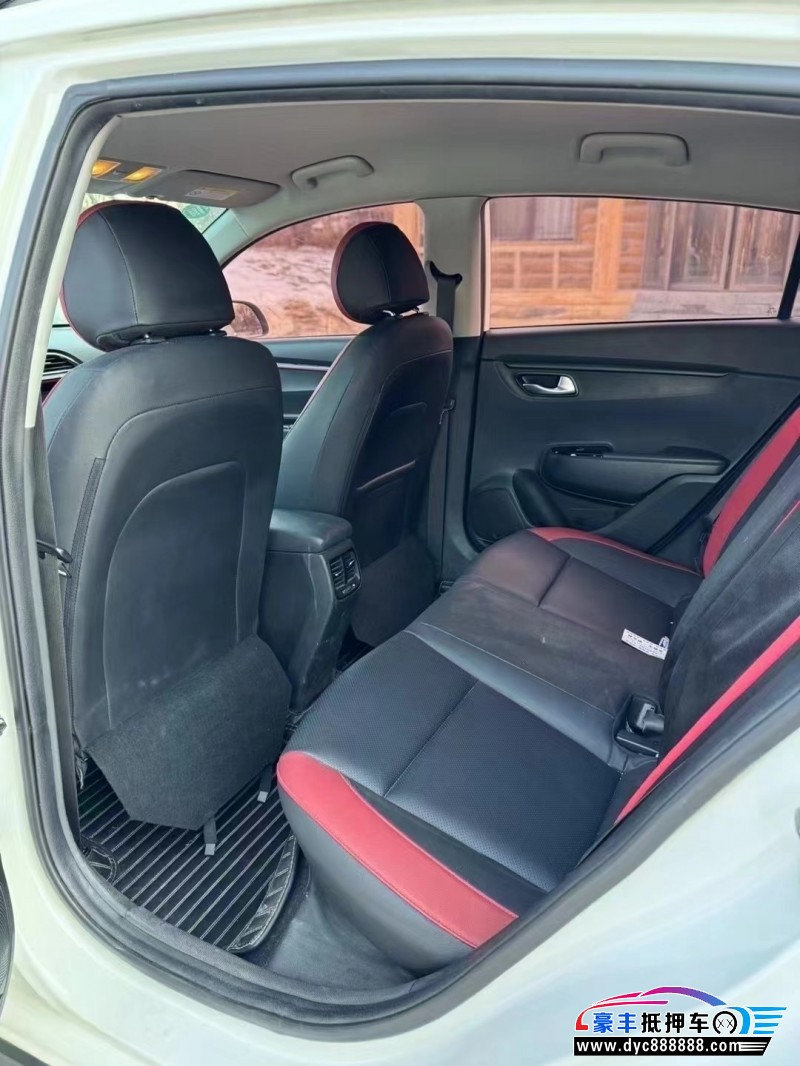 18年起亚KX CROSS轿车抵押车出售