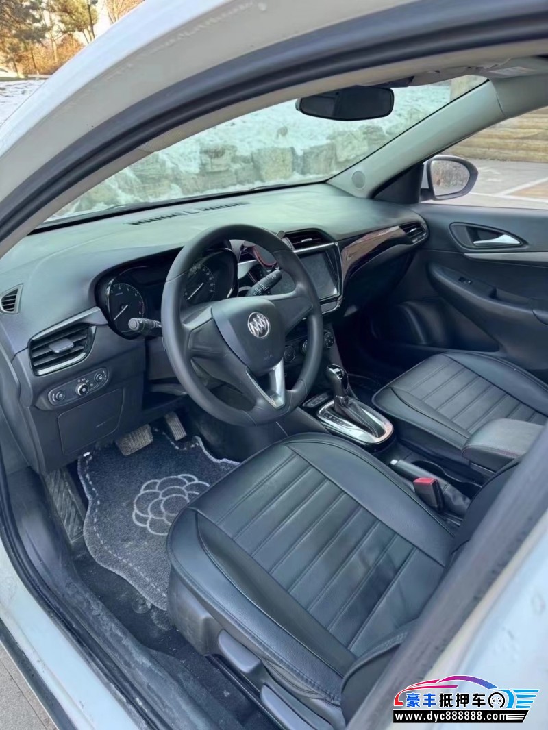 18年别克凯越轿车抵押车出售