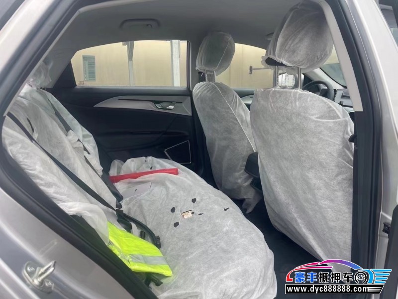 23年吉利几何轿车抵押车出售