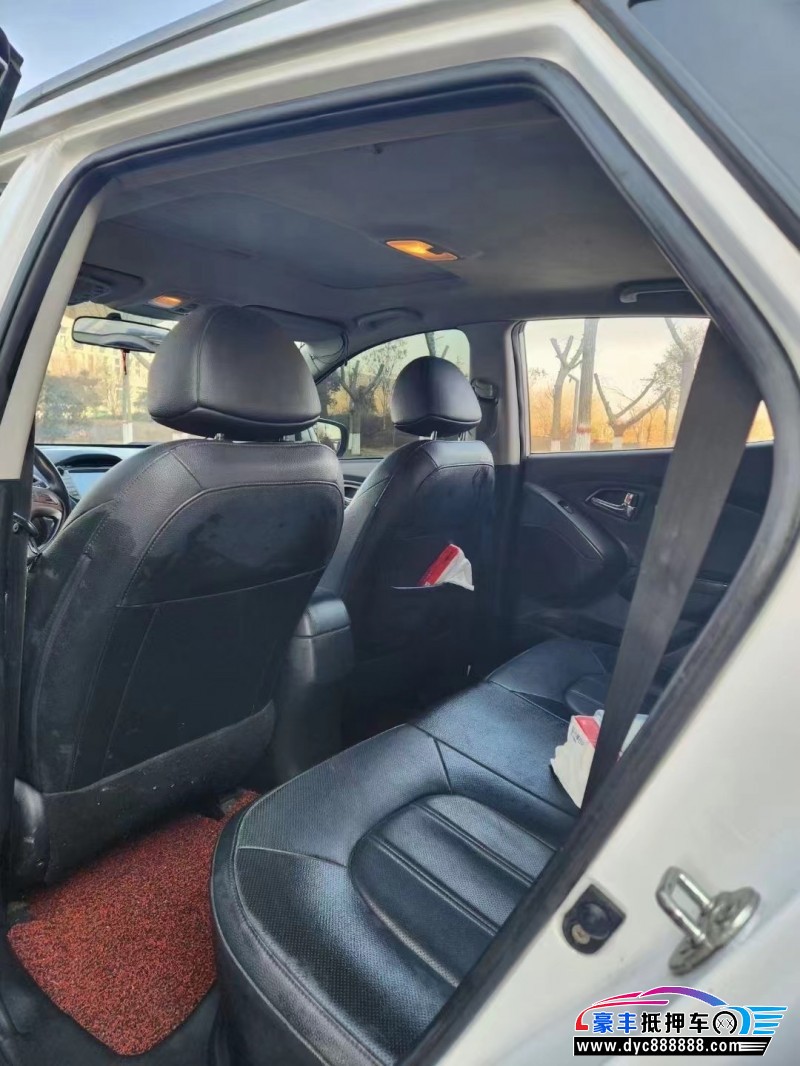 16年现代ix35SUV抵押车出售