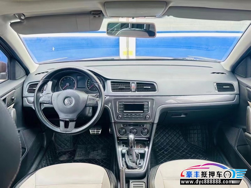 14年大众朗境轿车抵押车出售