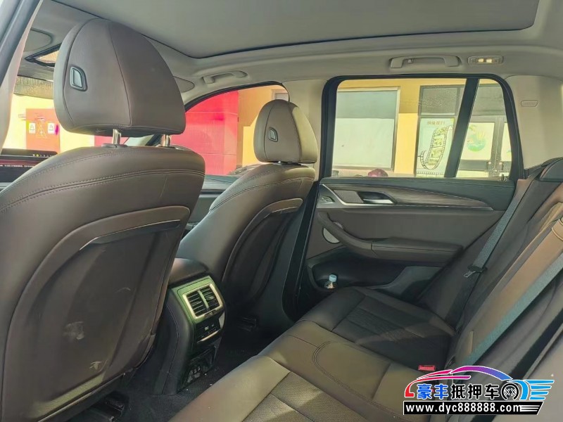 22年宝马X3SUV抵押车出售