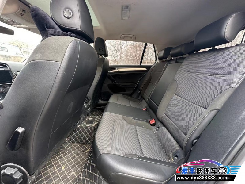 20年大众高尔夫轿车抵押车出售