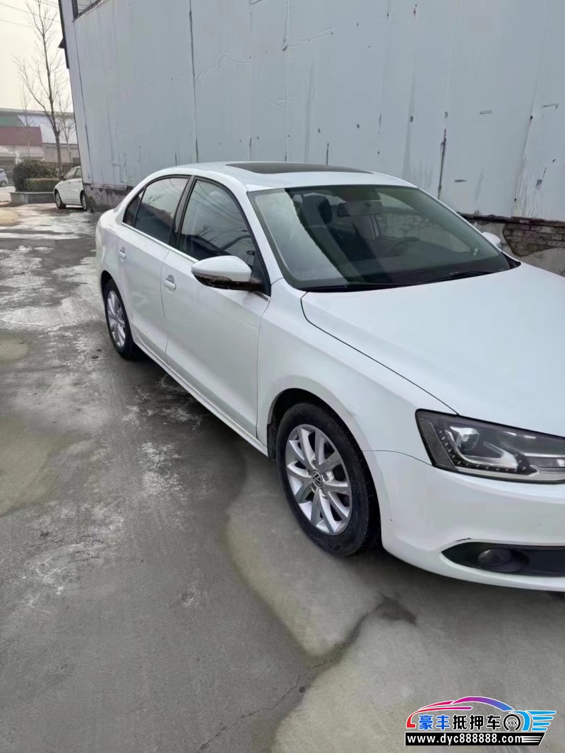 13年大众速腾轿车抵押车出售