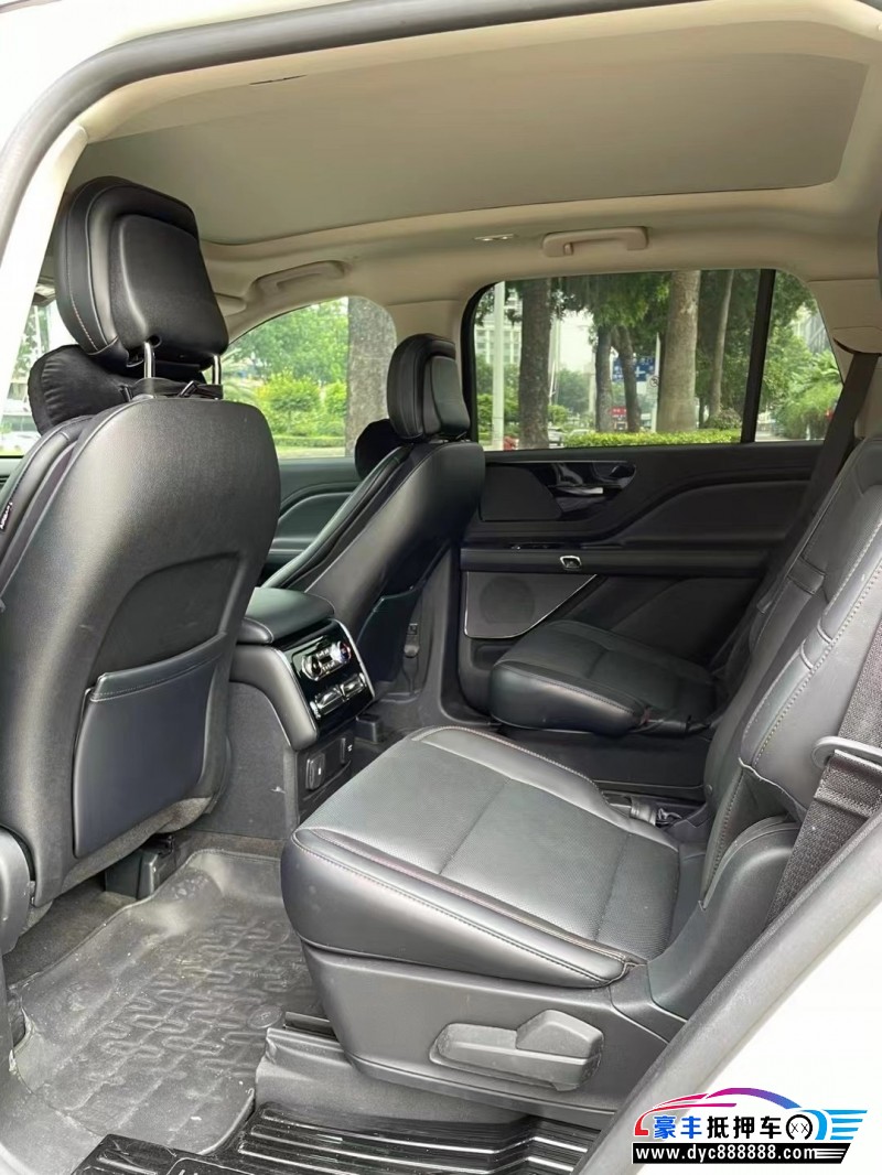 22年林肯飞行家轿车抵押车出售