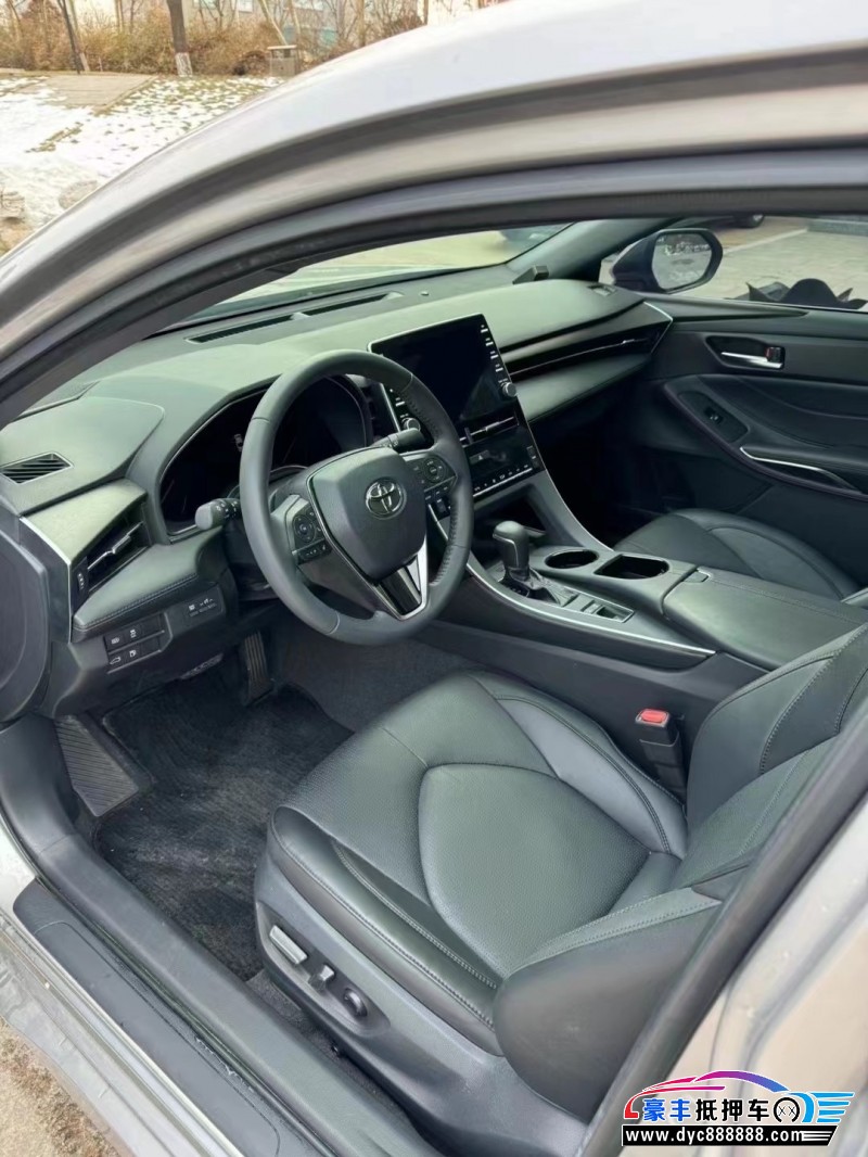 22年丰田亚洲龙轿车抵押车出售