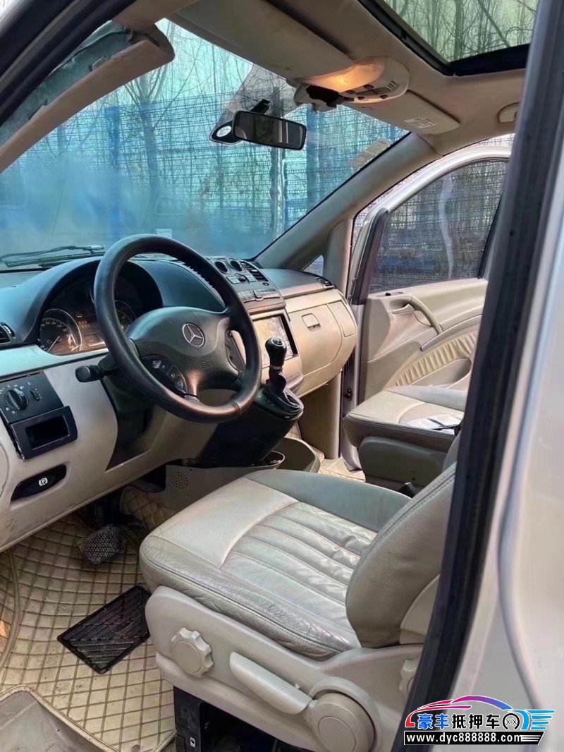 10年奔驰威霆MPV抵押车出售