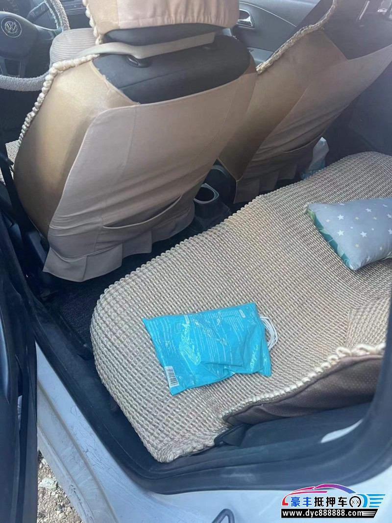 17年大众polo轿车抵押车出售