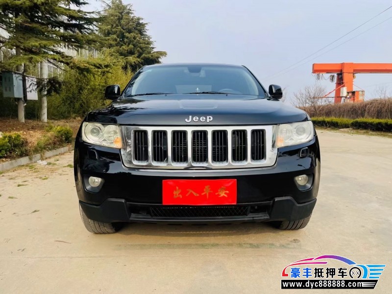 12年Jeep大切诺基轿车抵押车出售