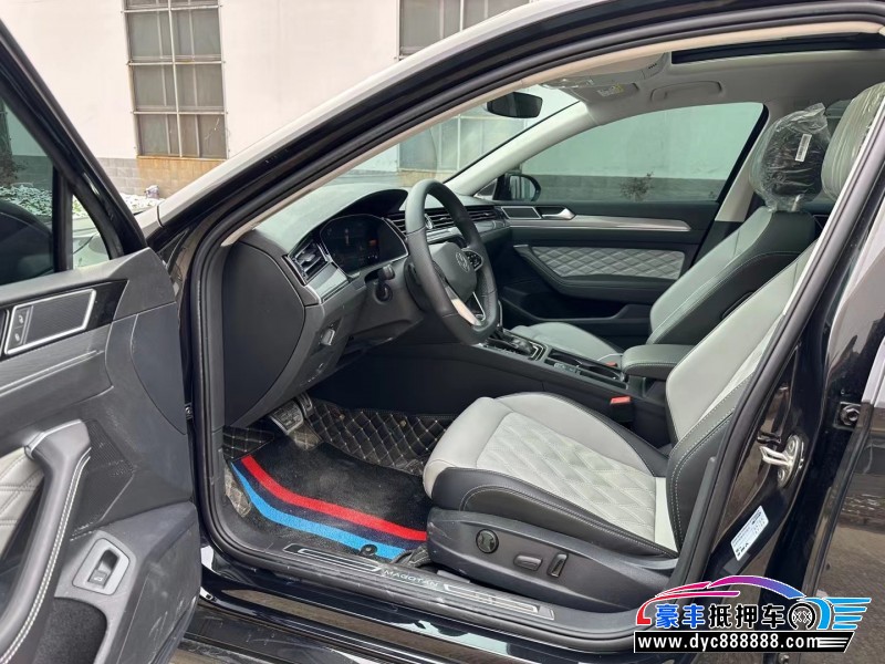 23年大众迈腾轿车抵押车出售