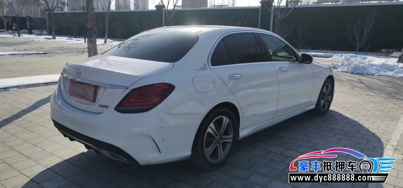 21年奔驰C轿车抵押车出售