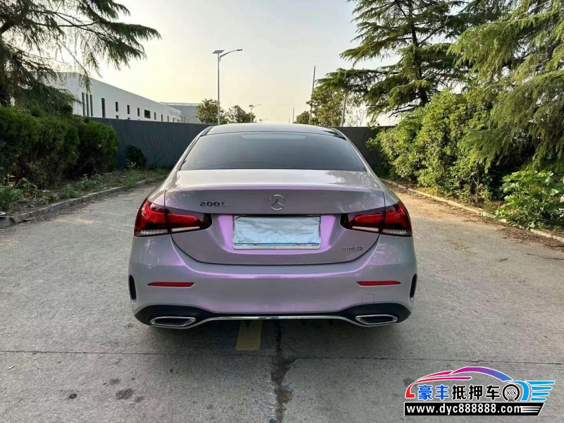 20年奔驰A轿车抵押车出售