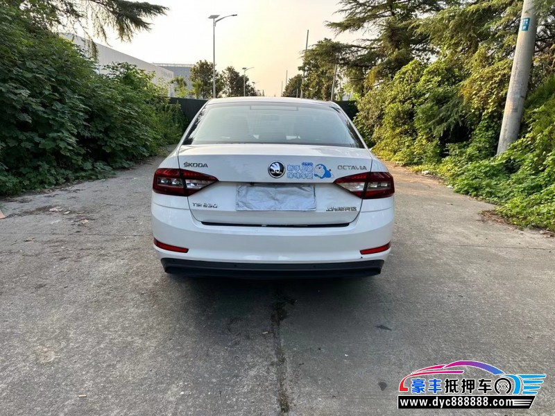 18年斯柯达明锐轿车抵押车出售