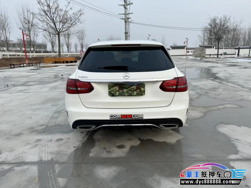 21年奔驰C轿车抵押车出售