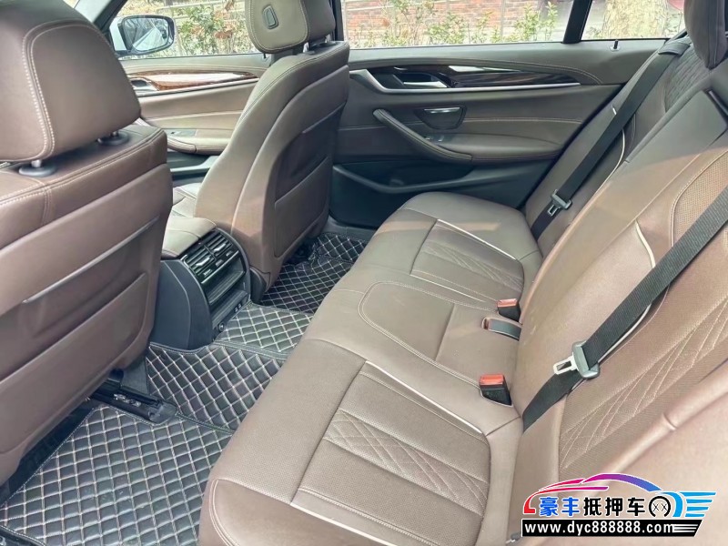 21年宝马5系轿车抵押车出售