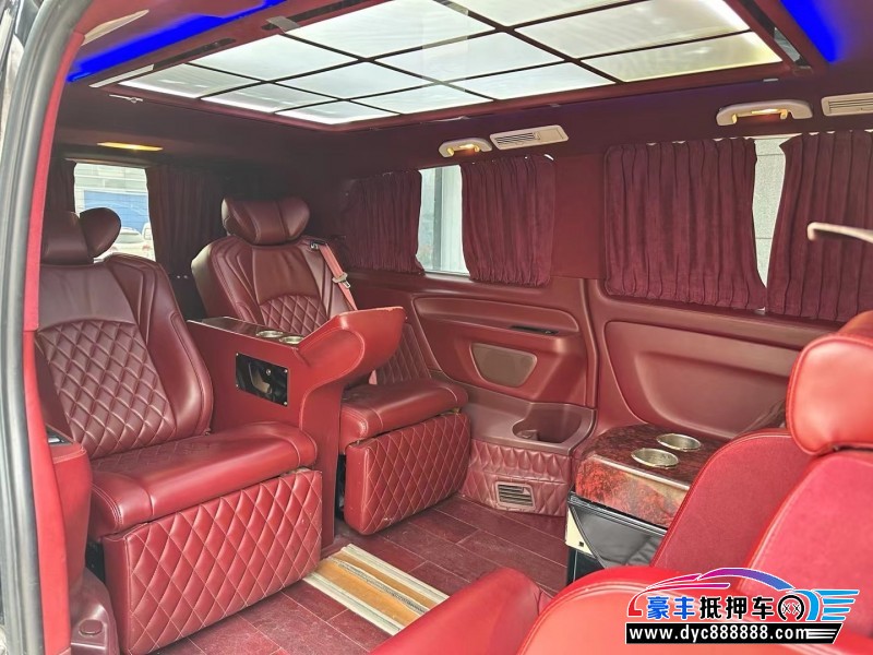 18年奔驰威霆MPV抵押车出售