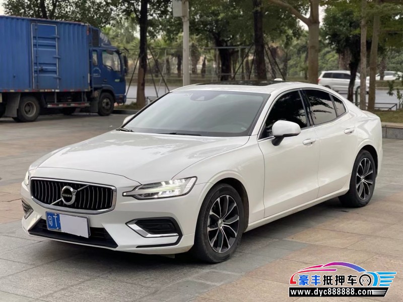 22年沃尔沃S60轿车抵押车出售