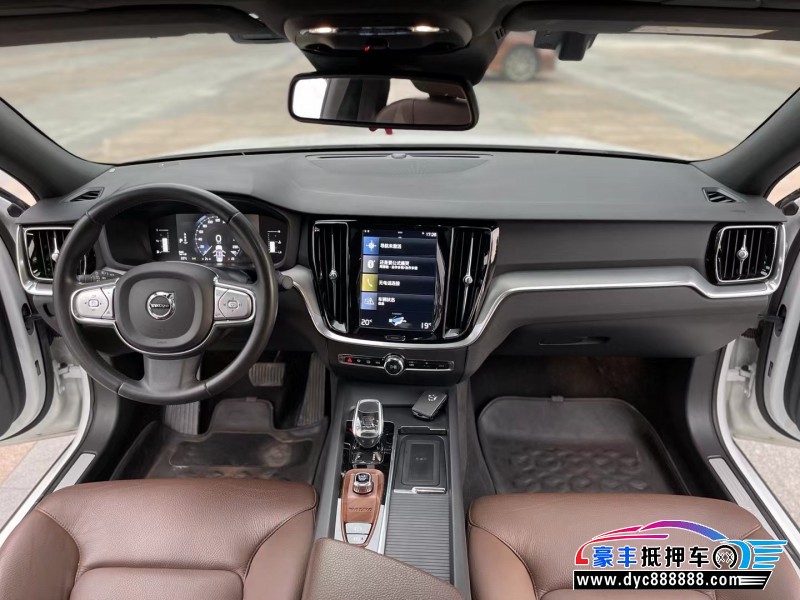 22年沃尔沃S60轿车抵押车出售