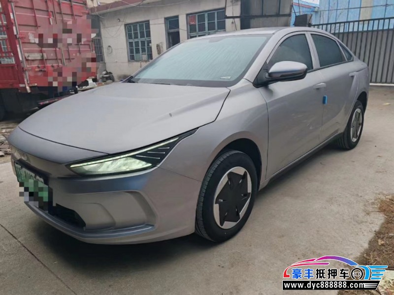 24年吉利几何轿车抵押车出售