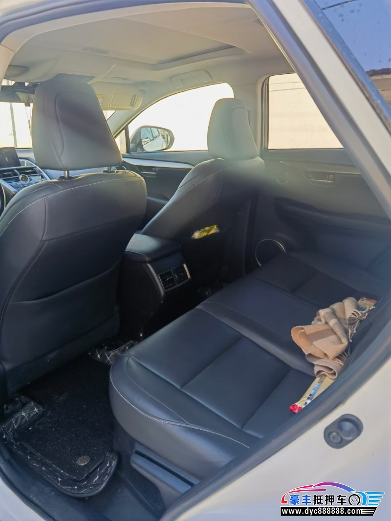 16年雷克萨斯NX轿车抵押车出售