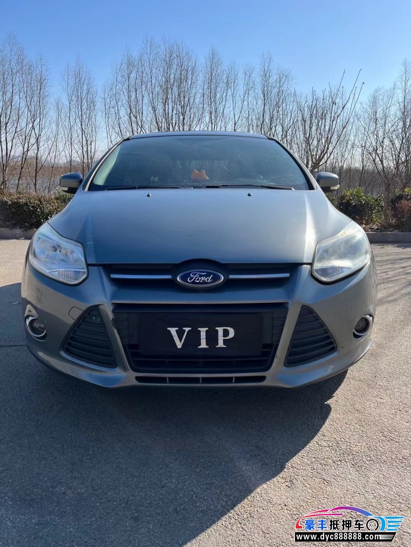 12年福特福克斯轿车抵押车出售
