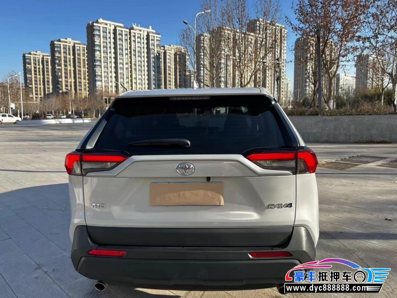 21年丰田RAV4轿车抵押车出售