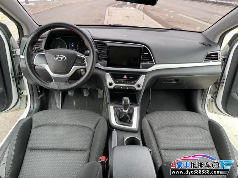 18年现代领动轿车抵押车出售