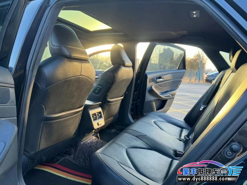 19年丰田亚洲龙轿车抵押车出售