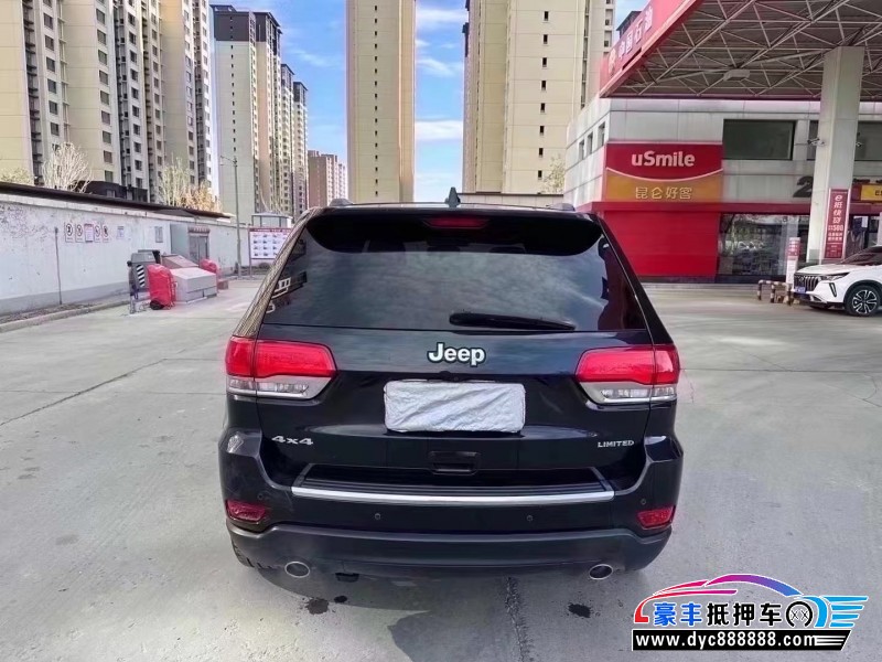 15年Jeep大切诺基SUV抵押车出售