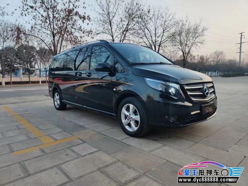 19年奔驰威霆轿车抵押车出售