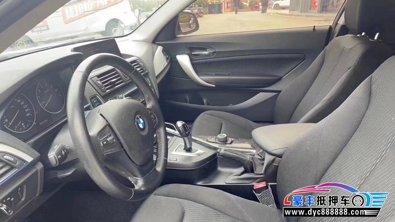 15年宝马2系轿车抵押车出售