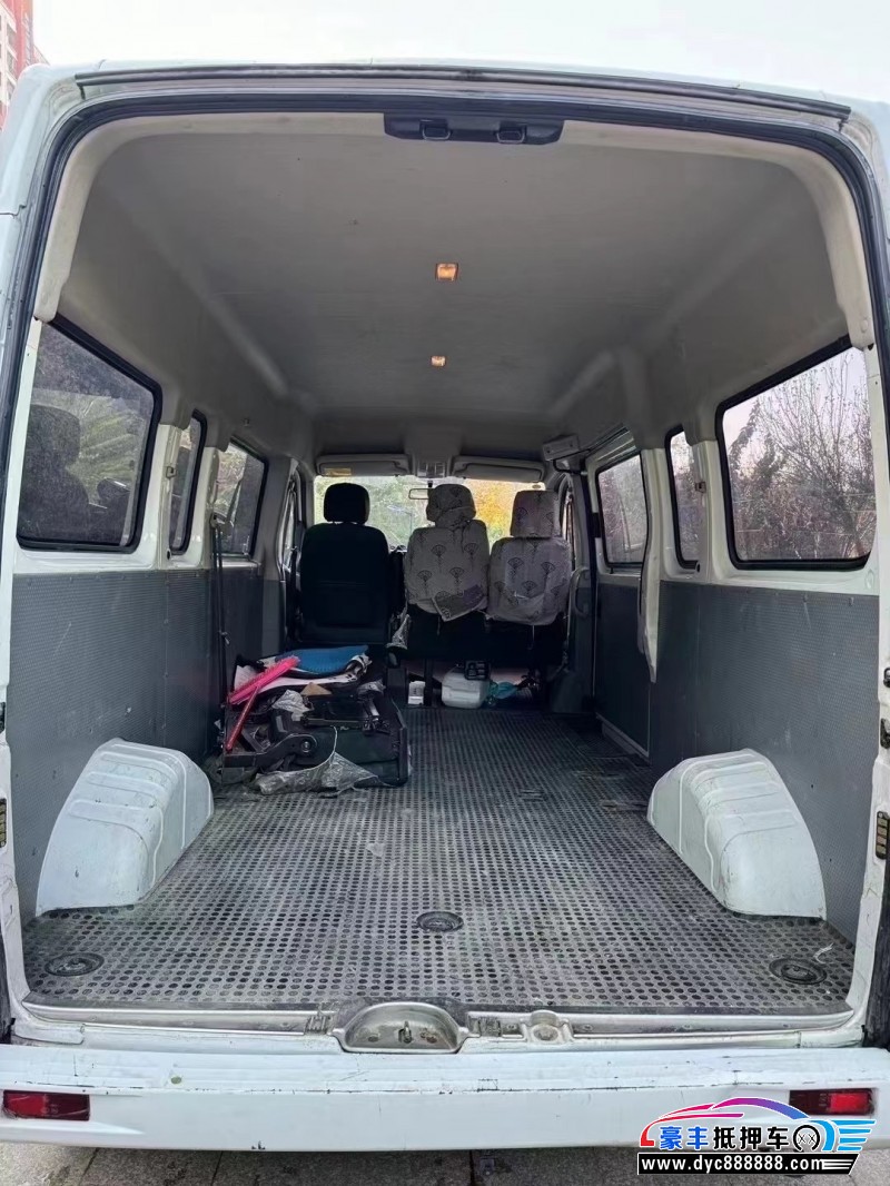 22年上汽大通V80微面抵押车出售