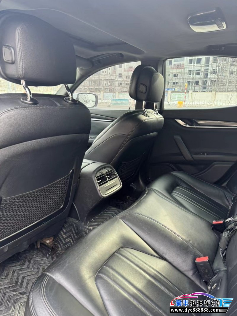 15年玛莎拉蒂Ghibli轿车抵押车出售