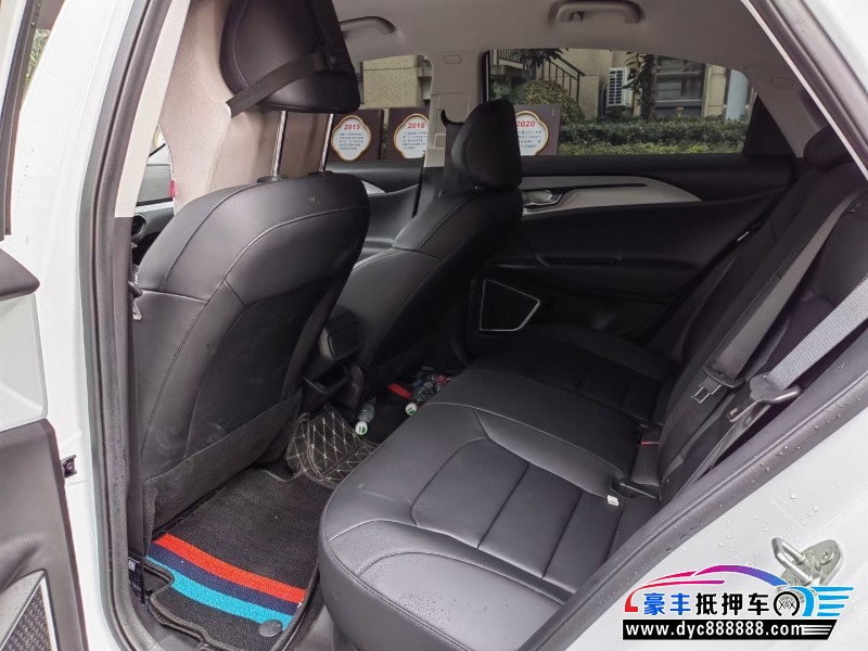 23年吉利几何轿车抵押车出售