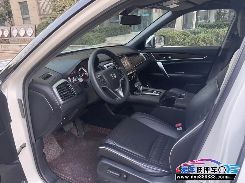 20年本田UR-V轿车抵押车出售