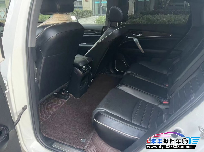 20年本田UR-V轿车抵押车出售