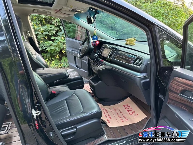 17年本田艾力绅轿车抵押车出售