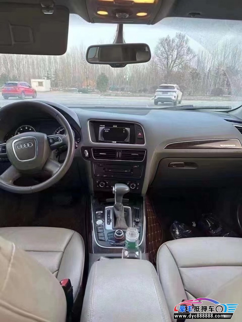 14年奥迪Q5轿车抵押车出售