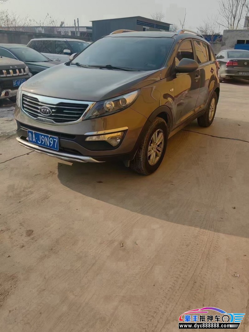 13年起亚智跑轿车抵押车出售