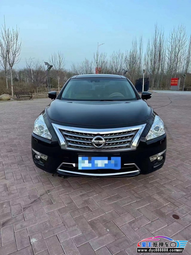15年日产天籁轿车抵押车出售