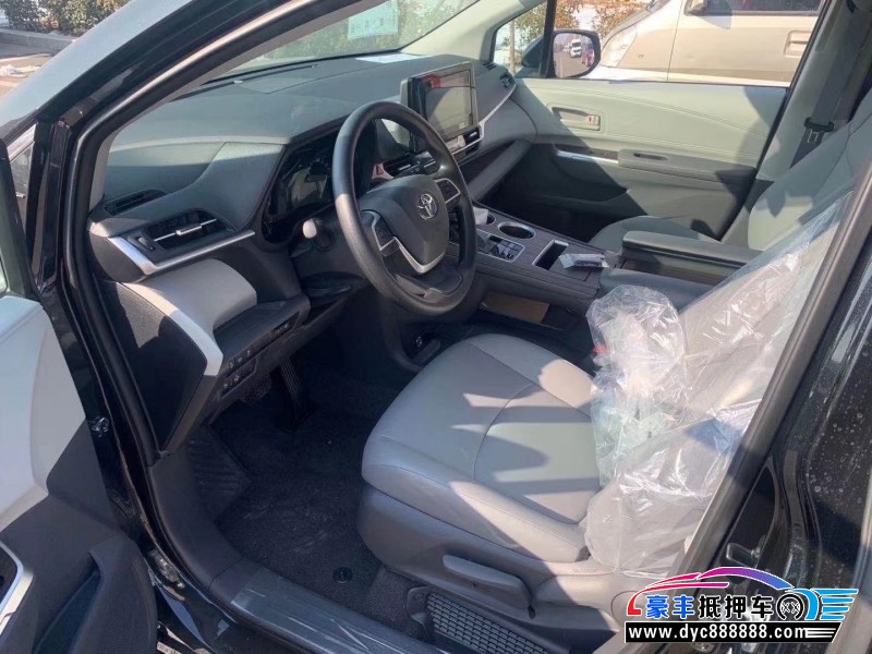 23年丰田普瑞维亚轿车抵押车出售