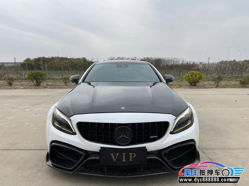 21年奔驰C轿车抵押车出售