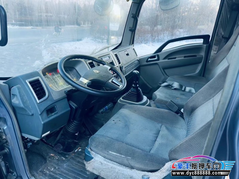 22年重汽豪沃轿车抵押车出售