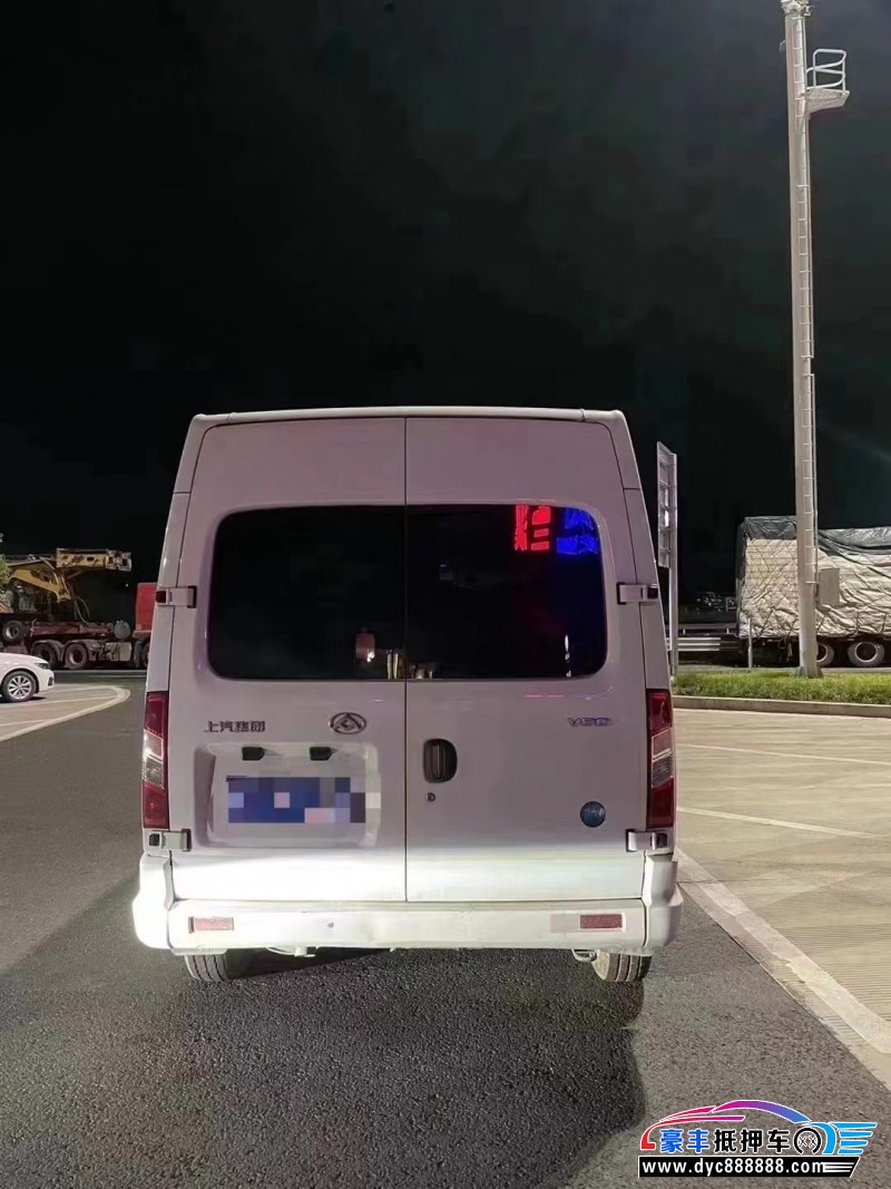 22年上汽大通V80轿车抵押车出售