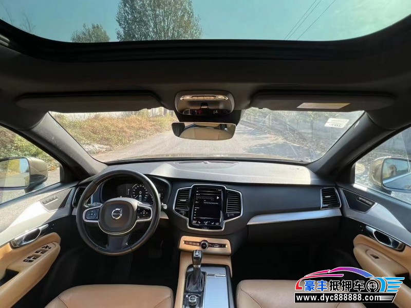 17年沃尔沃XC90轿车抵押车出售
