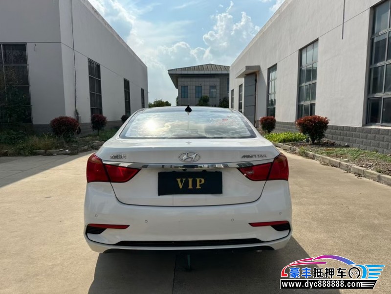 17年现代名图轿车抵押车出售