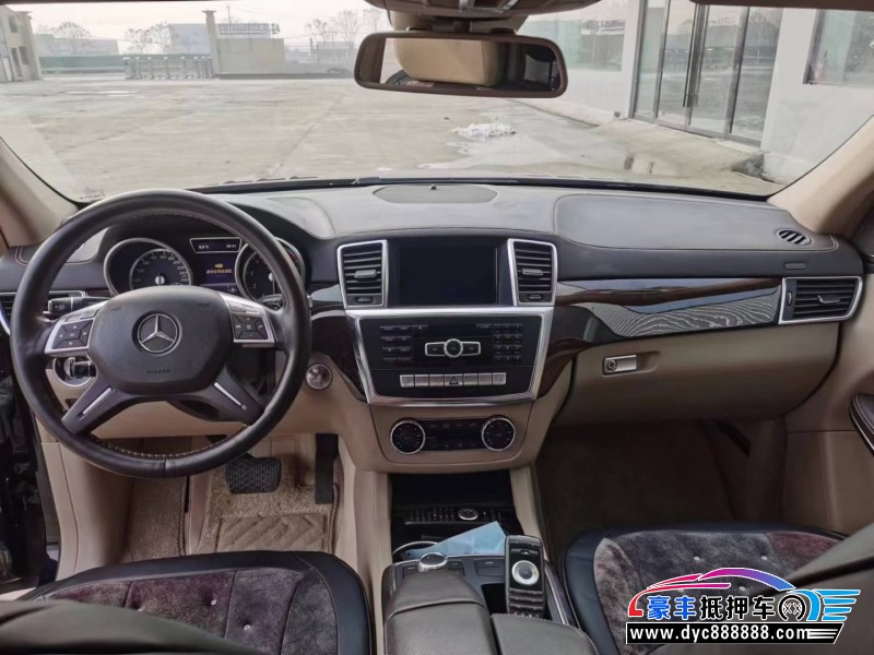 13年奔驰GLSUV抵押车出售