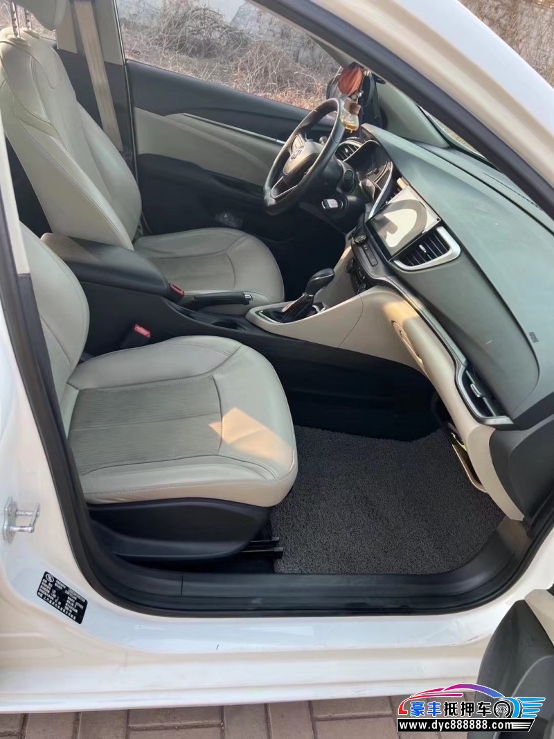 17年别克英朗轿车抵押车出售