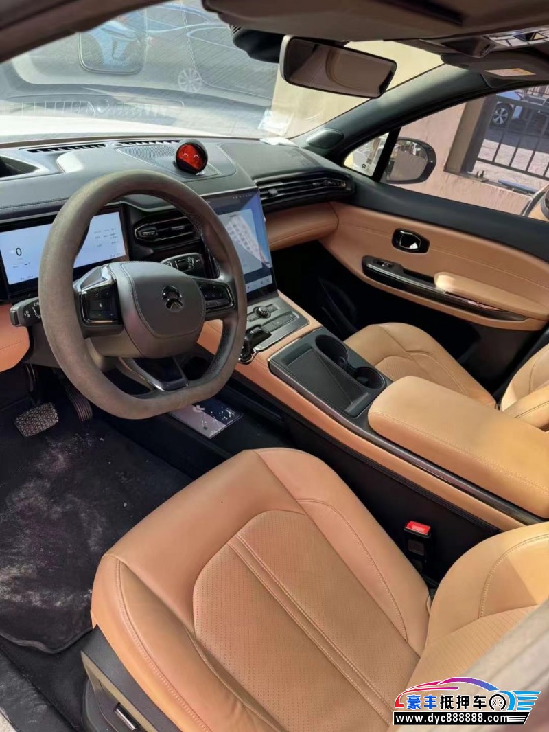 22年蔚来ES6轿车抵押车出售