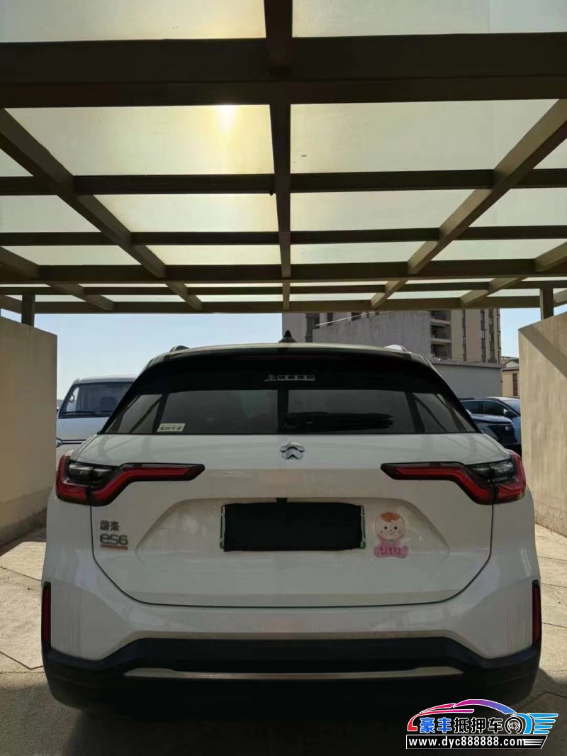 22年蔚来ES6轿车抵押车出售